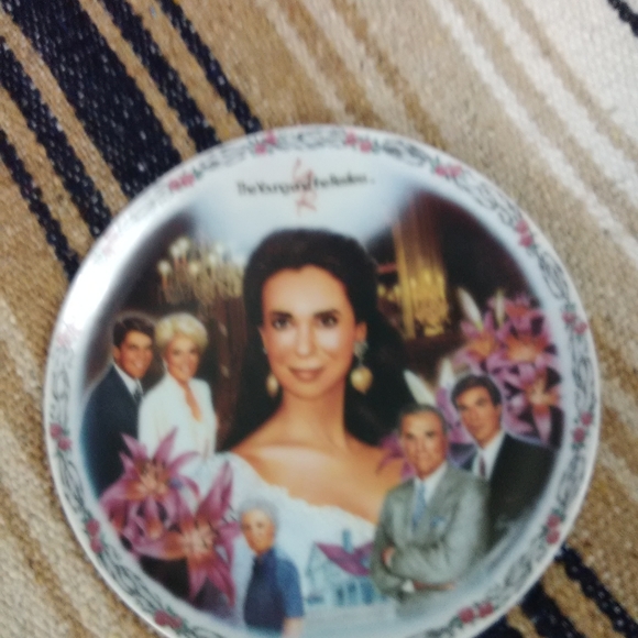 PLATE YOUNG AND THE RESTLESS DECOR HOME VINTAGE - Picture 12 of 14